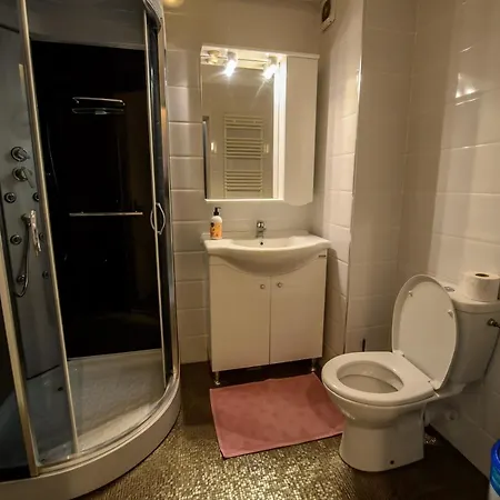 Bluemarina 8th Summerland Apartament Mamaja