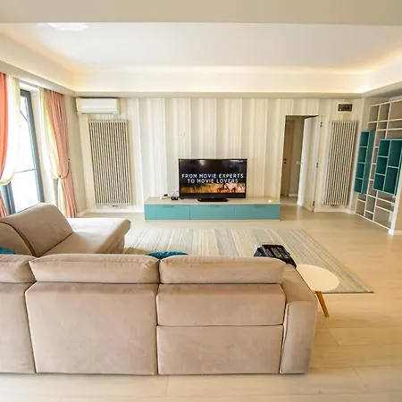 Bluemarina 8th Summerland Appartamento Mamaia